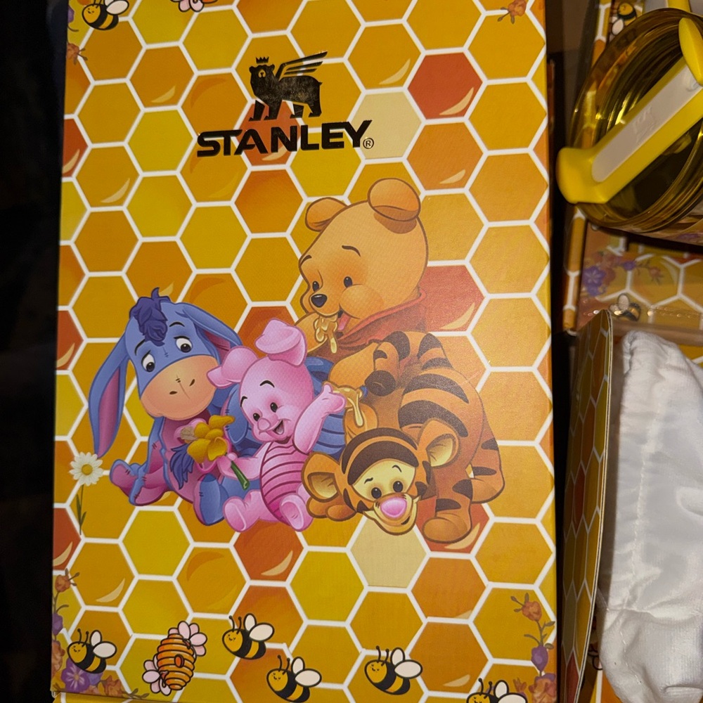 Stanley 40oz LoveShackEd Yellow Honeycomb Box with Winnie the Pooh Characters